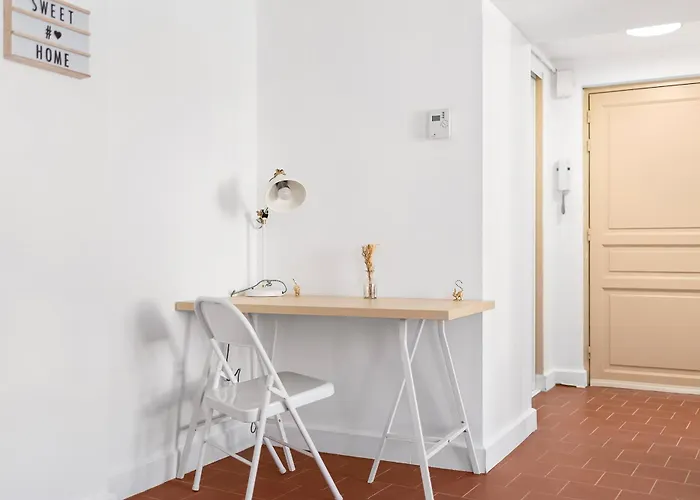 Les Colonnes - T3 - Bastide *